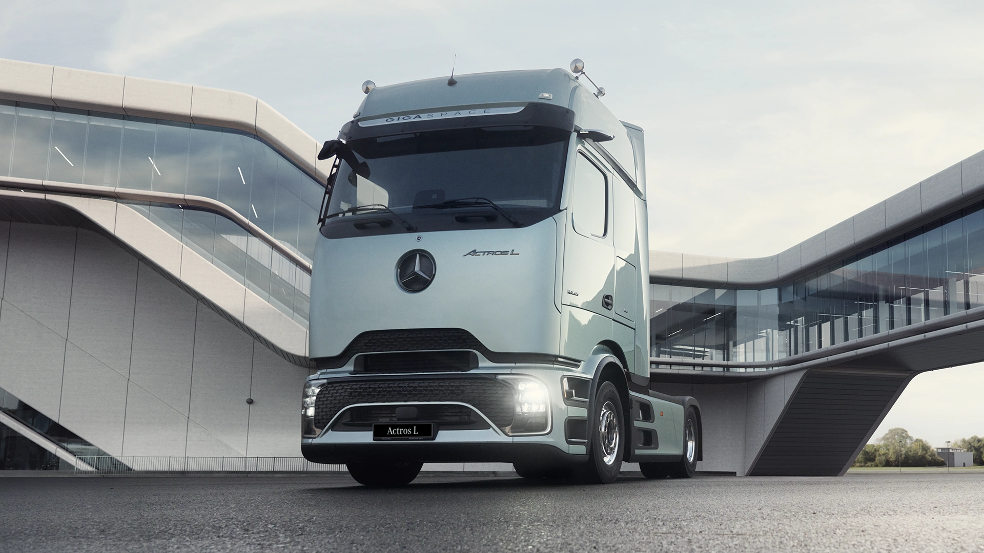 Actros L ja ProCabin-ohjaamo