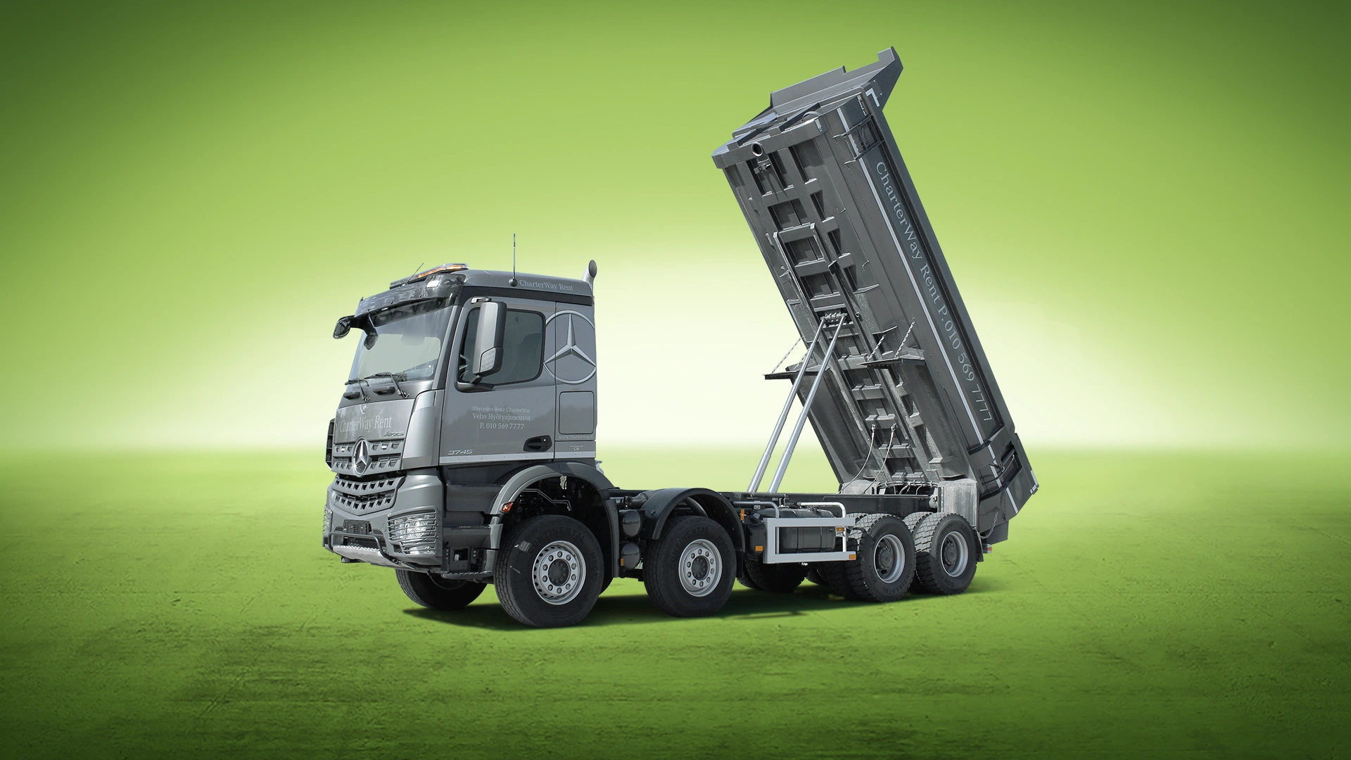 Arocs maansiirtoauton lava kipattuna