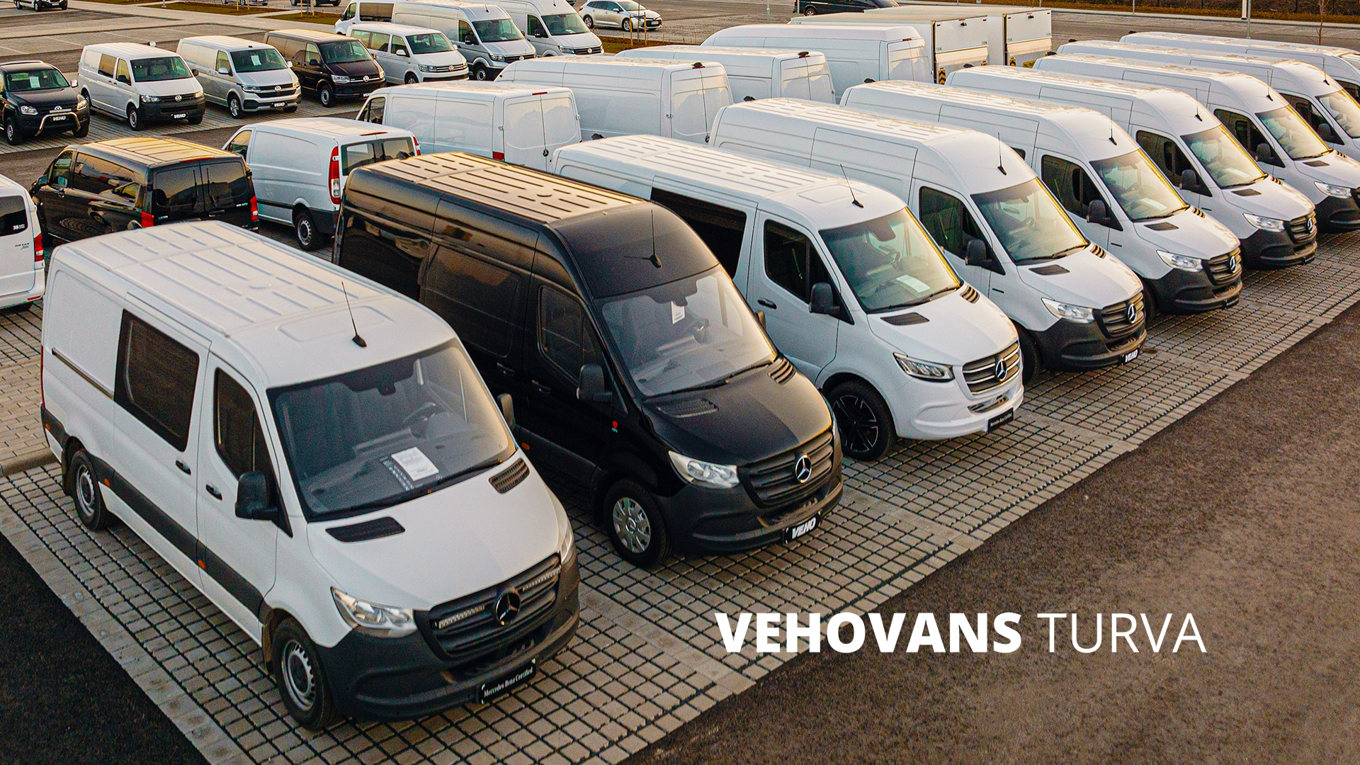 Vehovans Turva -pakettiautoja